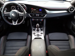 Alfa Romeo Giulia competizione
