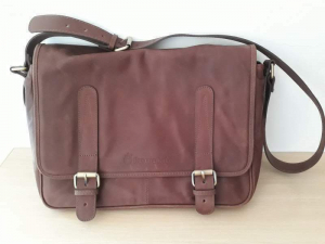 Borsa in vera pelle color cuoio marrone chiaro, brandizzata