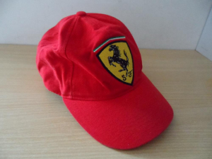 Cappello Ferrari Originale- NUOVO, mai indossato