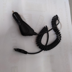 Caricabatteria cellulare vintage per auto