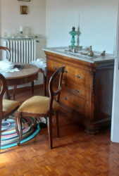 ELEGANTE COMO' D'EPOCA PIANO IN MARMO – OTTIME CONDIZIONI