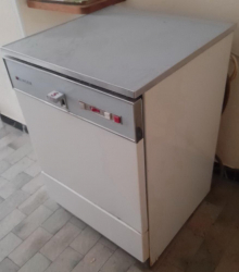 Lavastoviglie SINGER da 12 coperti come nuova