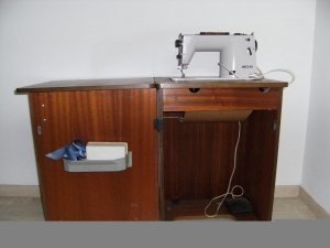 MACCHINA DA CUCIRE DA SARTA