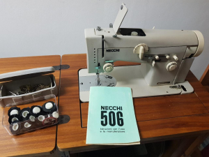macchina da cucire NECCHI 506