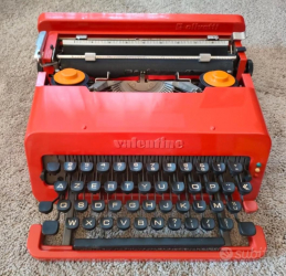 Macchina da scrivere Olivetti Valentine