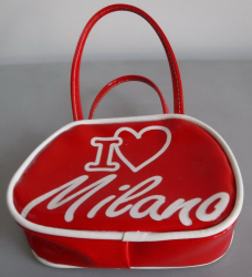 Mini borsetta “ I love Milano” come nuova,usata 1 sola volta