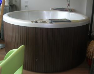 MINIPISCINA IDROMASSAGGIO DA ESTERNO