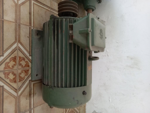 Motore elettrico trifase