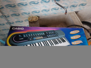 Pianola tastiera eletctric-80 vintage