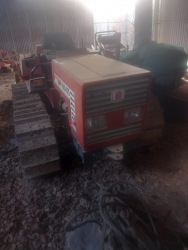 TRATTORE AGRICOLO CINGOLATO