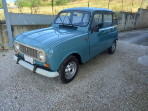 RENAULT R4