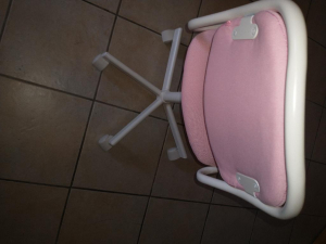 Sedia girevole con ruote