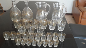 Set brocche e bicchieri anni 30 decorati oro-come foto-31 pz