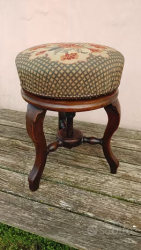 Sgabellino anni 40 con seduta regolabile