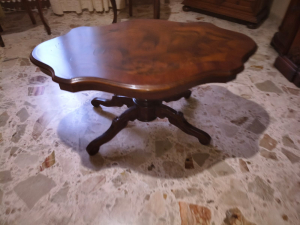 Tavolino da salotto in legno