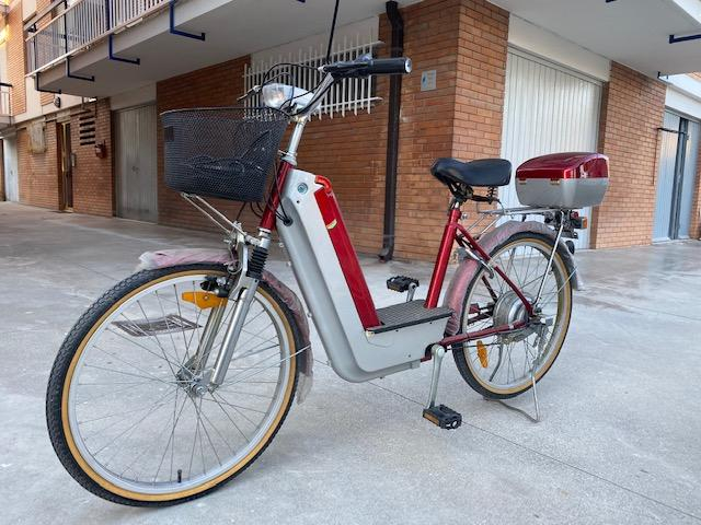 Annunci - Cicli - VENDO BICICLETTA ELETTRICA NUOVISSIMA