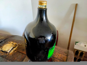Vendo vino cotto stravecchio di 20 anni