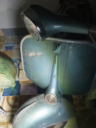 Vespa d'epoca vbb1